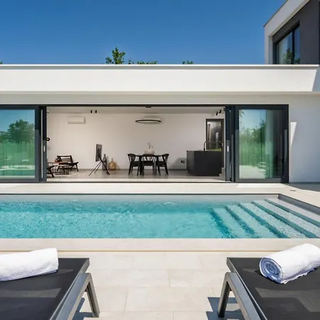 Villa Karbula By Guide Poreč