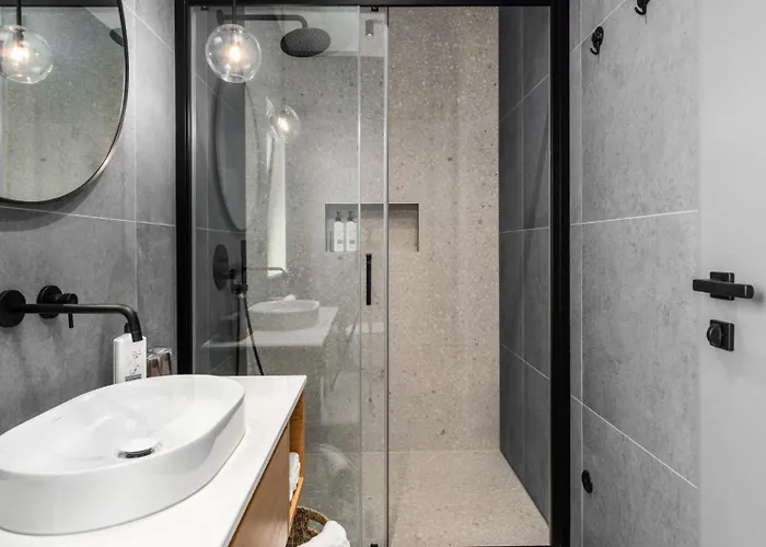 Villa Karbula By Guide